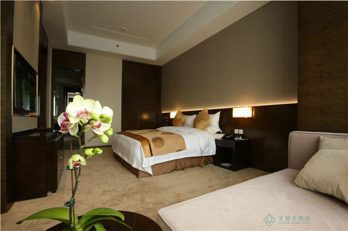 �����׷�